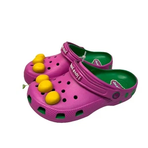 Crocs Kinder Barney Classic Clog Limited Edition Big Kids Gr. J4 Neu Mit Etikett - Bild 1 von 4