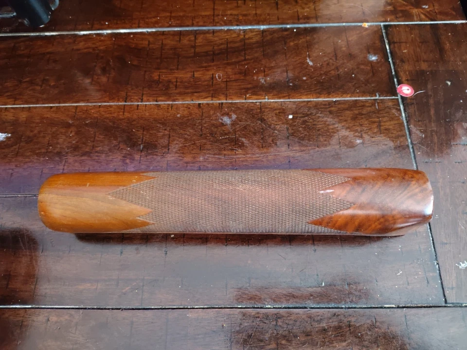 Remington 1148 Forend Madera Bonito Patrón Calibre Desconocido  Foto 1 de 4