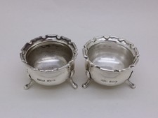 Coppia di saline in argento massiccio calderone di Hobson & Sons 1919 Birmingham -63g