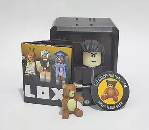 Roblox Celebrity Serie 9 Break In The Stealthy + Oso de Peluche Ninja Código Virtual - Imagen 1 de 1