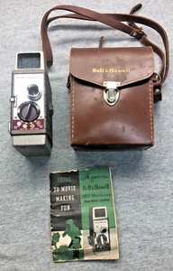 Bell & Howell Two Fifty Two 252 macchina fotografica vintage originale anni 50 8 mm - Foto 1 di 12