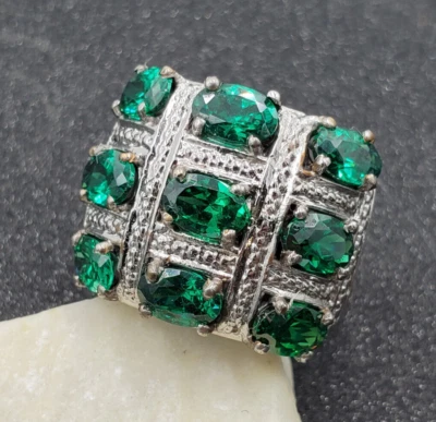 Karis STS Platinum Plated Simulated Emerald Checkerboard Ring Size 5.25  Foto 1 de 4