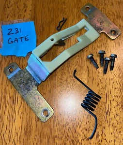 93-98 Jeep Grand Cherokee Jeep ZJ NP231 4WD Transfer Case Shifter Gate - Picture 1 of 8