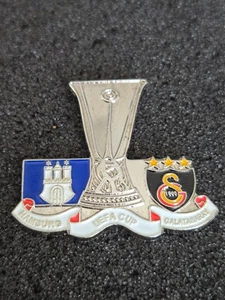 Galatasaray Estambul ➔ HAMBURGER SV ➔ Fútbol ➔ Pin/Pins *de colección* 20756 - Imagen 1 de 1