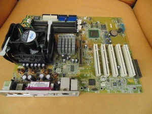 scheda madre ASUS P4P800-F con cp 3.0 ghz ventola dissipatore e back panel - Foto 1 di 1