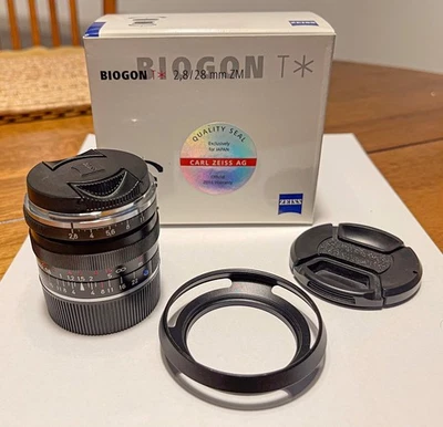 ZEISS Biogon T* 28mm f/2.8 ZM Lens - Black - Image 1 of 4