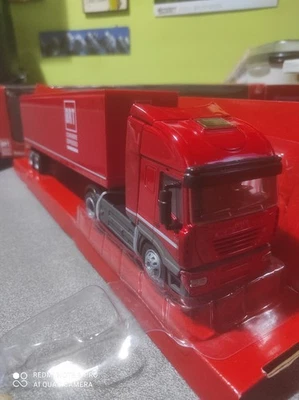 Camion con rimorchio scala 1/43 - Immagine 1 di 4