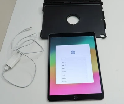 Apple ipad Pro (10,5") A1709 MPHG2FD/A Wi-Fi + Cellular 256 GB - Bild 1 von 3