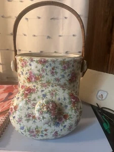 Vintage Cottage Core Porcelain Biscuit (Cookie Jar) Barrel - Picture 1 of 5