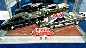 The Dukes of Hazzard Movie Ornamental Retro Display Collectible Logo Text Stand - Foto 1 di 5