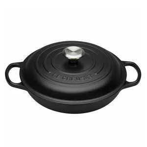 Le Creuset 26cm Signature Cast Iron Shallow Casserole Satin Black | Ex-Display - Picture 1 of 3