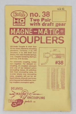 Kadee 38 HO 30-Series Coupler Medium 19/64" Centerset Shank (2 Pairs of 2) - Image 1 of 2