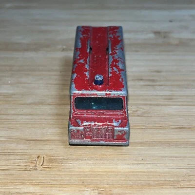 USED Matchbox Land Rover Fire Truck Kent Fire Brigade Lesney #17 #19 - Image 1 of 4
