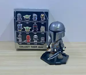 Funko Mystery Minis Star Wars Mandalorian Ser. 2 - Mandalorian con spada scura 1/6 - Foto 1 di 4