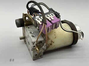96-02 BMW E36/7 Z3 ROADSTER CONVERTIBLE TOP ROOF HYDRAULIC PUMP MOTOR OEM - Picture 1 of 5
