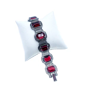 Swarovski Bracelet Red Gemstone Gunmetal Silvertone Signed 8 Stones 7" - Picture 1 of 10