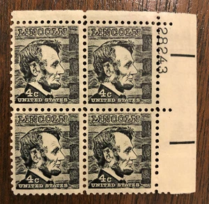 EF Vintage Lincoln 4 cent uncirculated plate block of 4 stamps - Picture 1 of 4