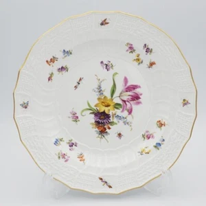 Meissen Neu Brandenstein flowers & insects 9 5/8" Plate 1st Quality #5 - Picture 1 of 17