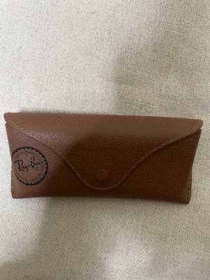Authentic  Ray-Ban Original Luxotica Tan/Brown Leather Sunglasses Case - Image 1 of 2