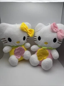 Sanrio Cute Hello Kitty Plushies. 4 Small, 1 Medium And 1 Large. - Picture 1 of 5