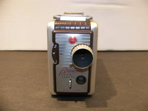Kodak Brownie Eight MM Movie Camera - Picture 1 of 8