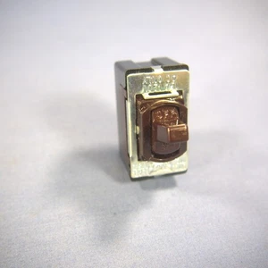 Eagle Brown Single Pole Toggle Switch for Despard Switch Plate 15A 120V 1101B - Picture 1 of 4
