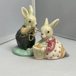 Coppia statuine coniglietto coniglietto ceramica vintage dipinte a mano antropomorfe FRAZZED - Foto 1 di 15