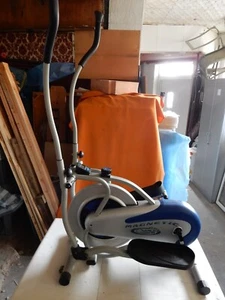 Heimtrainer / Crosstrainer/ Stepper/ Fitnesstrainer/ Hometrainer - Bild 1 von 8