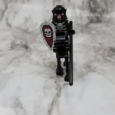 Замок минифигурок LEGO Skeleton 7009 - Изображение 1 из 2