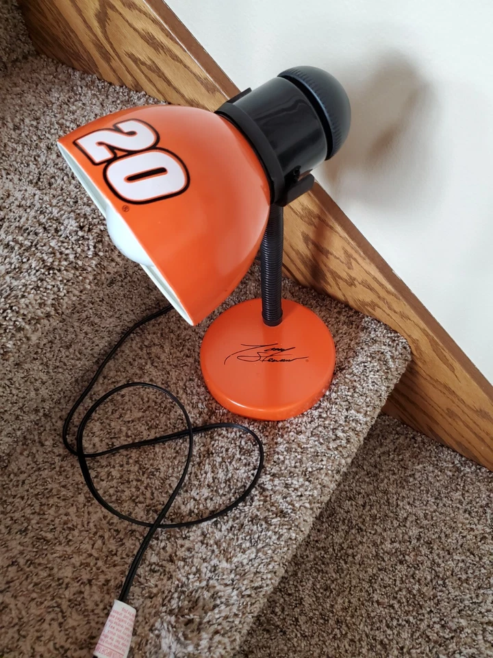 Tony Stewart Home Depot Naranja 14" Mesa de Escritorio Lámpara con Cable Luz NASCAR Carreras Foto 1 de 4