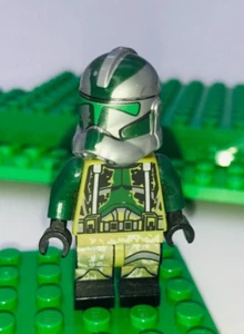 LEGO Star Wars sw0528 75043 75151 Clone Commander Gree Minifigure - Picture 1 of 3
