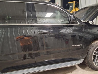 (LOCAL PICKUP ONLY) Passenger Right Front Door Fits 15-20 SUBURBAN 1500 1611424 - Изображение 1 из 4