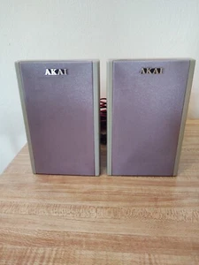 Akai 6 1/2" Book Shelf / Surround Speakers - Picture 1 of 7