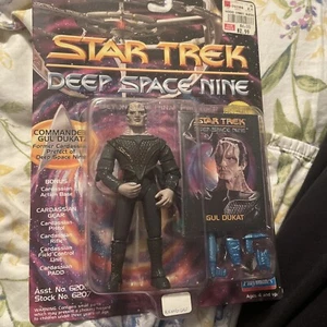 Playmates Action Figure Commander Gul Dukat New - Picture 1 of 1