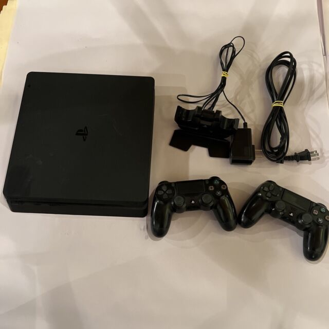 Playstation 4 (Ps4) Slim + 1 Controle + 9 Jogos Mídia Física, Console de  Videogame Sony Usado 94688993