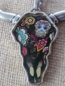 Large Animal Buffalo Bull Floral Black Head Skull Pendant Necklace Silvert Chain - Picture 1 of 5