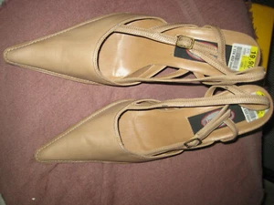 VINTAGE Sling Pumps 40 CAMEL spitz Riemen TODSCHICK! Graceland Neu mit Etikett - Bild 1 von 5