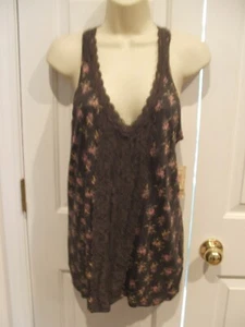 NWT $26 Decree OLIVE SLEEVELESS top machine wash100% polyester Junior large - Picture 1 of 2