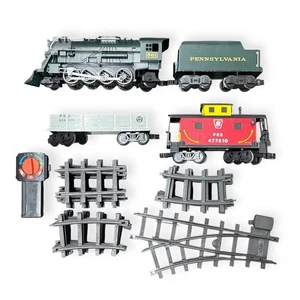 Lionel Train Set Pennsylvania Flyer Freight 561 Polar Express Train Cars & Track - Picture 1 of 15