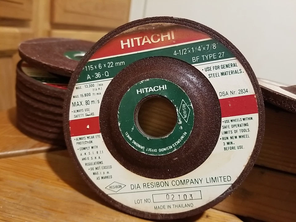 Rebolo Hitachi 4-1/2 ×1/4×7/8 reforçado offset resibon  - Imagem 1 de 3