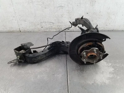 Nissan Juke Nismo RS 2015 buje trasero izquierdo brazos de control de nudillos #0247 F1 Foto 1 de 4