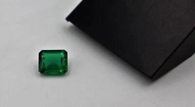AAA Rated Synthetic Green Nano Emerald Octagon Lab Created Faceted Gemstone - Image 1 of 4