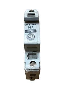 Allen Bradley 1492-CB1 /B 20A H200 Circuit Breaker - Picture 1 of 3