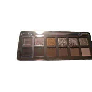 Makeup Revolution The True Icon Bronze Palette - Picture 1 of 1