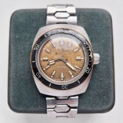 Vostok Amphibia Anfibio Boctok Wostok De Colección URSS Forma de Barril 2209 Soviético Foto 1 de 4