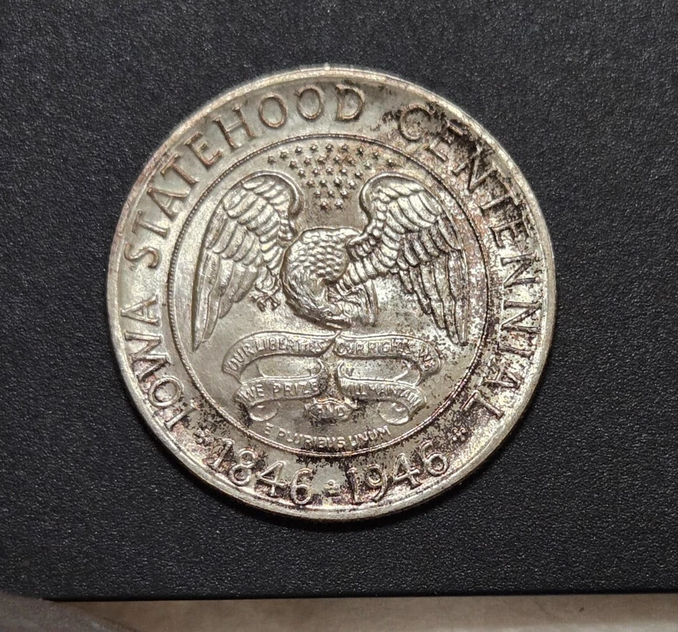 1946 Iowa Commemorative Half Dollar UNC J83 - Image 1 of 2