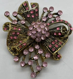Vintage Light Pink Rhinestone Spiral Ribbon Brooch Gold Tone - Picture 1 of 12