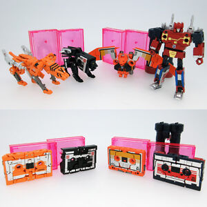 Takara Tomy Transformers Masterpiece MP15/16-E Cassette Bot VS Cassette Ron