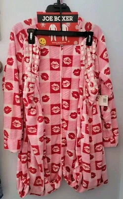 Pijama Joe Boxer Feminino Footie Rosa Lábios Vermelhos Roupa de Dormir Uma Peça Tamanho XL  - Imagem 1 de 4