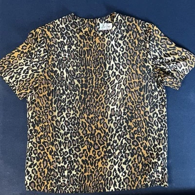 Blusa Le Suit Vintage Estampado Leopardo Talla 10 Hecha en Hong Kong Botón Trasero Top Foto 1 de 4